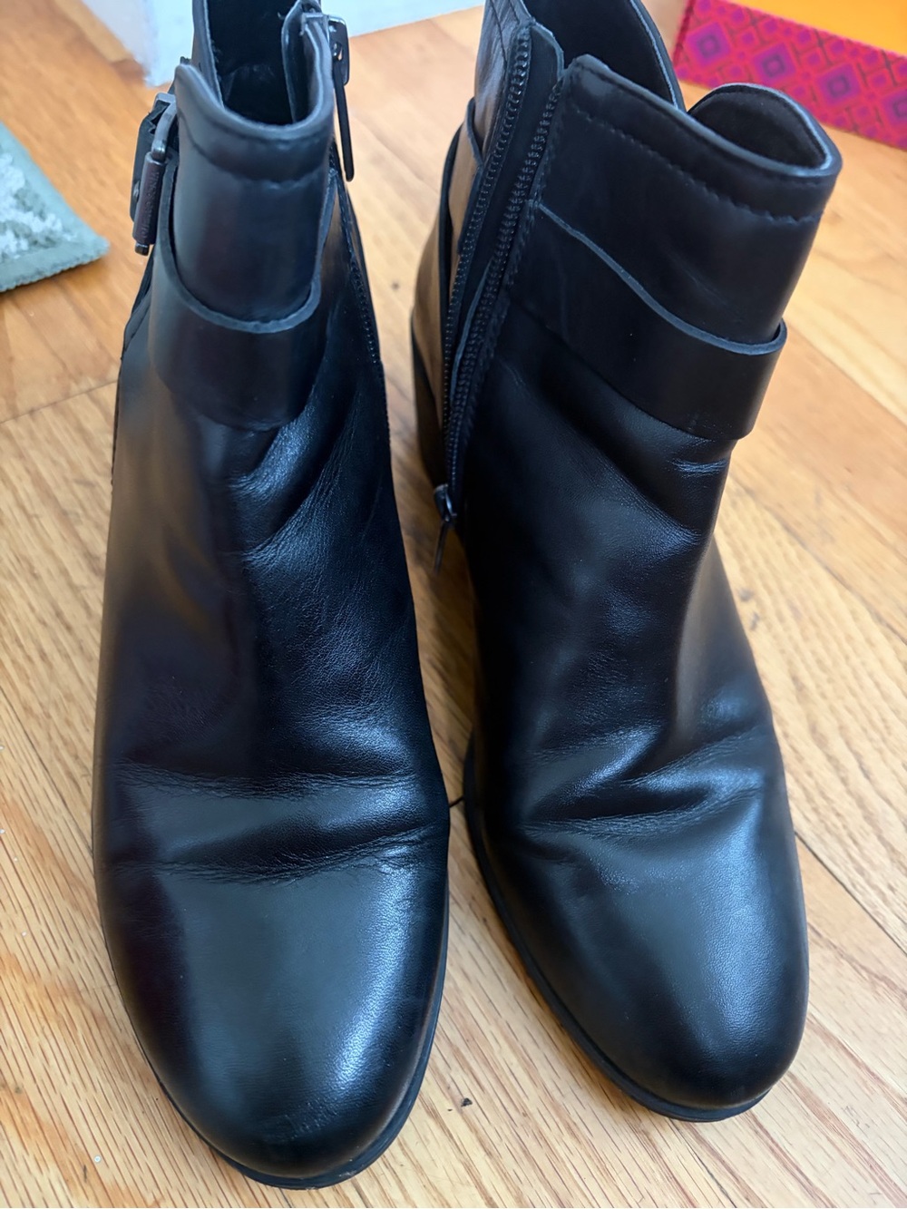 Women's Black Leather Ankle Boots - Sleek Zip Closure